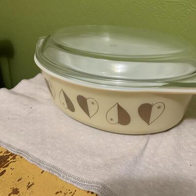 Vintage Pyrex golden heart 045 2 1/2 quart