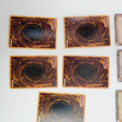 YU-GI-OH - MULTI YRS - 2 HOLIGRAPHIC CARDS #36