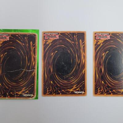 YU-GI-OH - MULTI YRS - 3 HOLIGRAPHIC CARDS #40