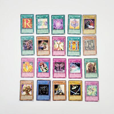 YU-GI-OH - MULTI YRS - 2 HOLIGRAPHIC CARDS #46