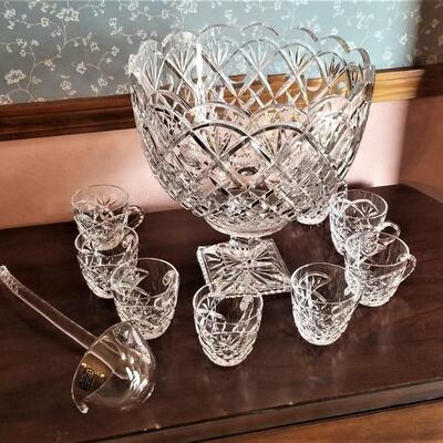 Lot #88 Stunning Rovelli Crystal Punch Bowl with cups/ladle