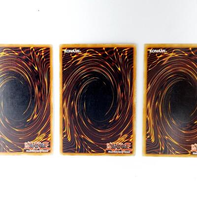 YU-GI-OH - MULTI YRS - 3 HOLIGRAPHIC CARDS #50