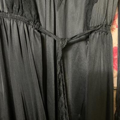Vintage Pinehurst Peignoir set SZ Small