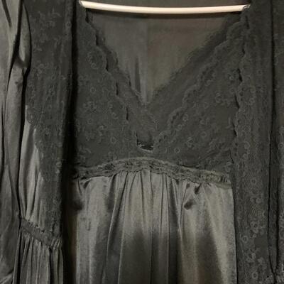 Vintage Pinehurst Peignoir set SZ Small