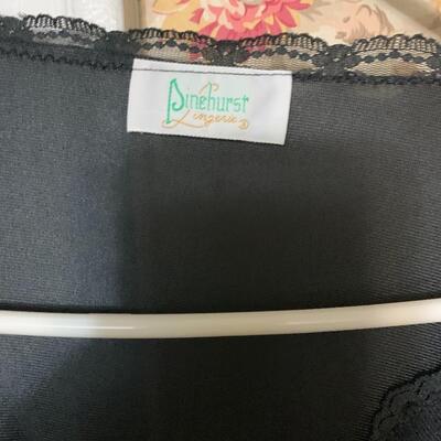 Vintage Pinehurst Peignoir set SZ Small