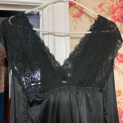Vintage Pinehurst Peignoir set SZ Small