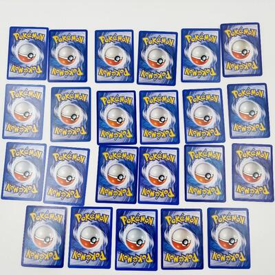 POKÃ‰MON - MULTI YRS - FIGHTING POKÃ‰MON & 1 HOLIGRAPHIC CARD #57