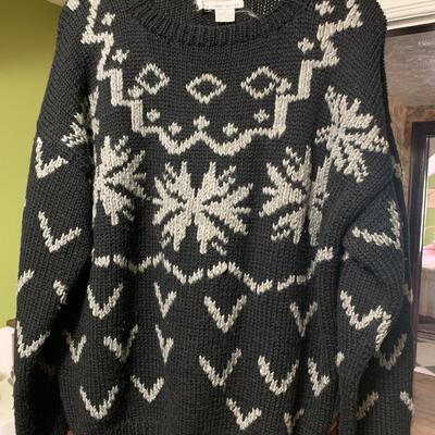 Peterborough Row 100% wool sweater SZ M