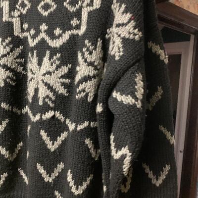 Peterborough Row 100% wool sweater SZ M