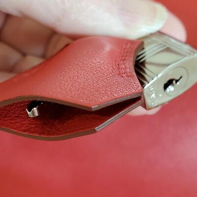 Hermes Toolbox 26 Geranium with Paladium Hardware