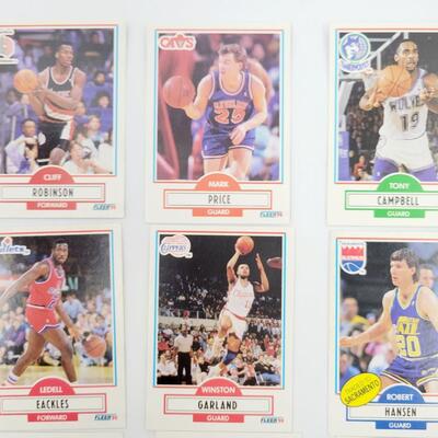 NBA BASKETBALL CARD FLEER CARDS 1990