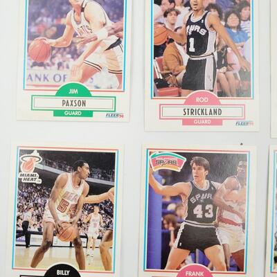 NBA BASKETBALL CARD FLEER CARDS 1990