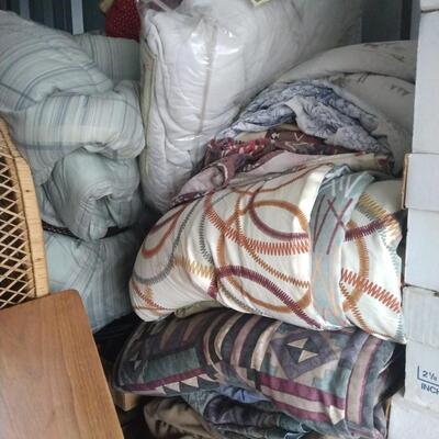 All linens blankets and towels lot
