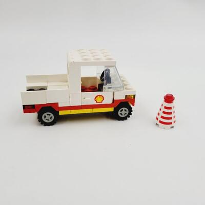 LEGO VEHICLES - SHELL TRUCK W/ CONE