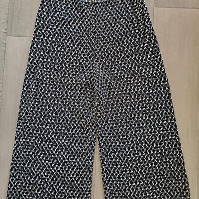 Chanel black and white silk and cotton wide leg crop pants