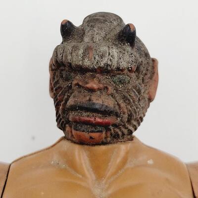 GALAXY WARRIORS - MACE APE FIGURINE