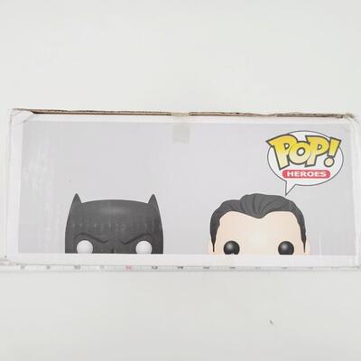 FUNKO POP BATMAN VS SUPERMAN - TOYS R US EXCLUSIVE