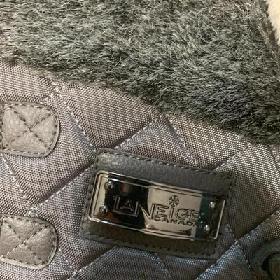 Womenâ€™s Laneige boots Canada SZ 10 nice