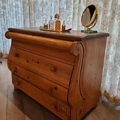 Rustic Pine Stylized 4 Drawer Dresser