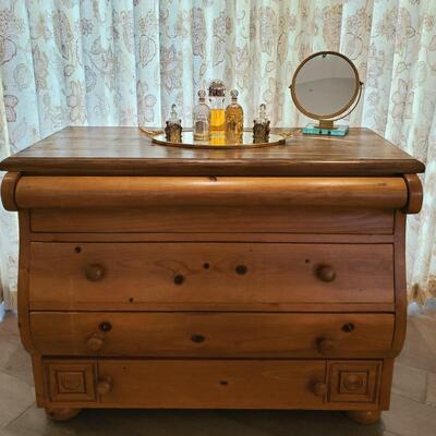 Rustic Pine Stylized 4 Drawer Dresser