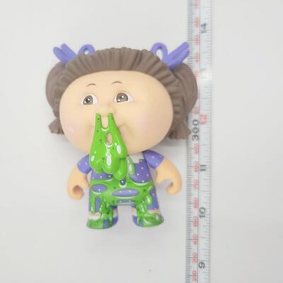 TOPPS MYSTERY VINYL FIGURE - GARBAGE PAIL KIDS