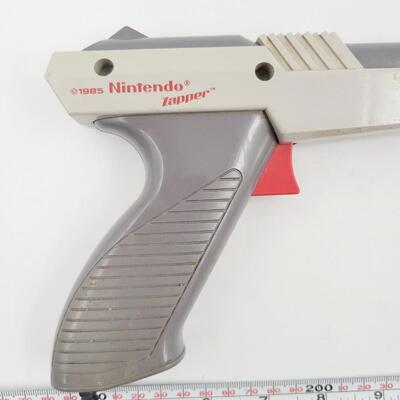 1985 NINTENDO ZAPPER