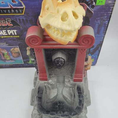 1985 MASTERS OF THE UNIVERSE SLIME PIT W/ ORIGINAL BOX
