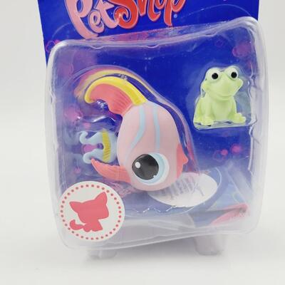 LITTLEST PET AHOP # 884 FISH