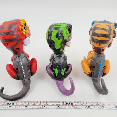 WOWWEE FINGERLING DINOSAUR BUNDLE 3 PC
