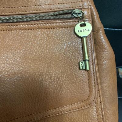 Nice brown pebbled Fossil purse