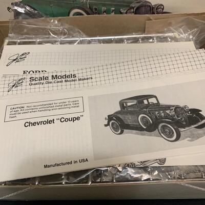 Scale model metal kid 1932 Chevrolet coop new in box