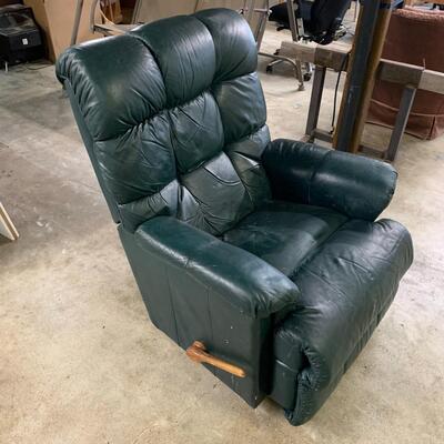 #15 Green Cushioned Reclining Chair