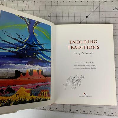 #79 Enduring Traditions: Art of the Navajo Book