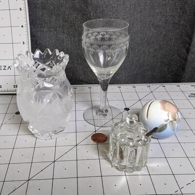 #120 Crystal Table Accessories