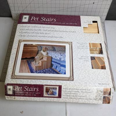 #137 Pet Stairs In Box