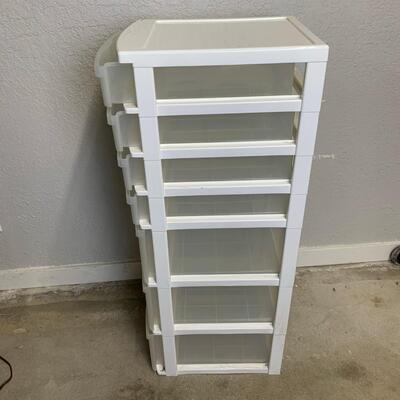 #148 White Plastic Storage Cabinet (no wheels0
