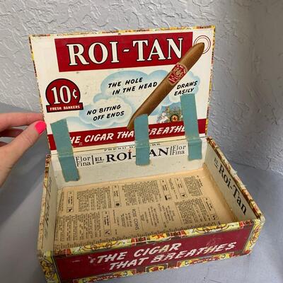 #168 Vintage Roi-Tan Cigar Box & Umbrella