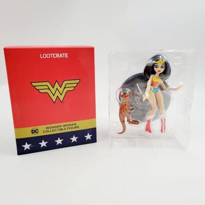 LOOT CRATE EXCLUSIVE WONDER WOMAN FIGURINE