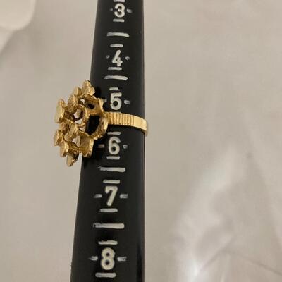 14 Karat Gold Modernist Dimensional Cocktail Ring Size  5.5