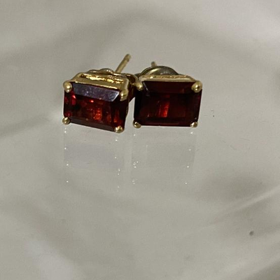14 Karat Gold and Garnet Stud Earrings