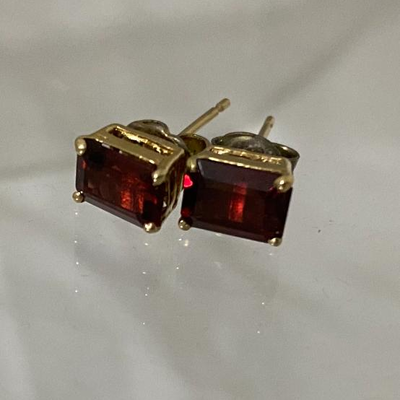 14 Karat Gold and Garnet Stud Earrings