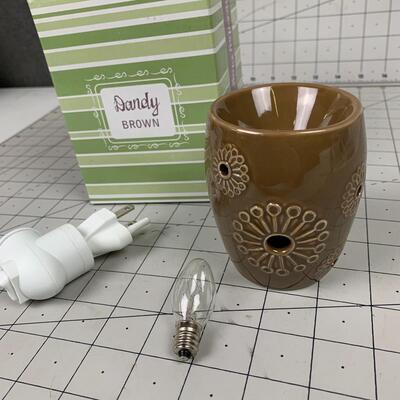#251  Wall Brown Floral Scentsy