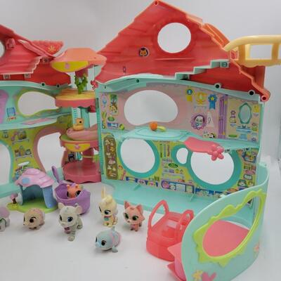 LITTLEST PET SHOP HOUSE W/ LITTLEST PETS & ACCESSORIES