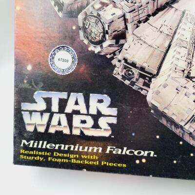 STAR WARS 3D MILLENNIUM FALCON PUZZLE NEW
