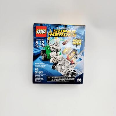 LEGO Mighty Micros: Wonder Woman vs. Doomsday Set 76070 - UNOPENED