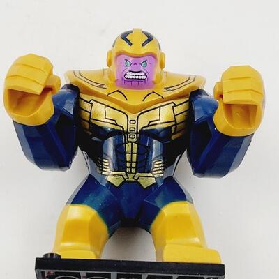 MINI FIGURE - THANOS