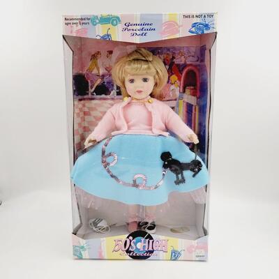 BEAUTIFUL PORCELAIN 50S HIGH DOLL