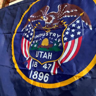 Huge Utah flag excellent condition