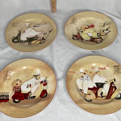 Vespa Chefs Salad/Dessert Plates in covered box