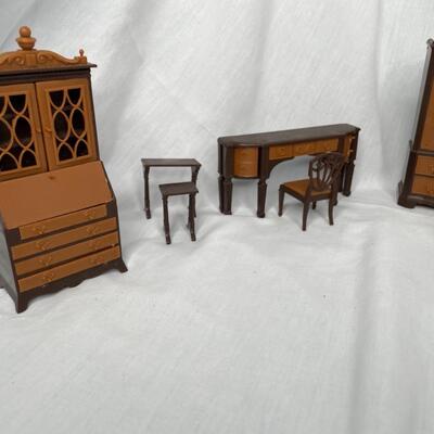 Miniature Doll House Furniture Plastic to look like wood